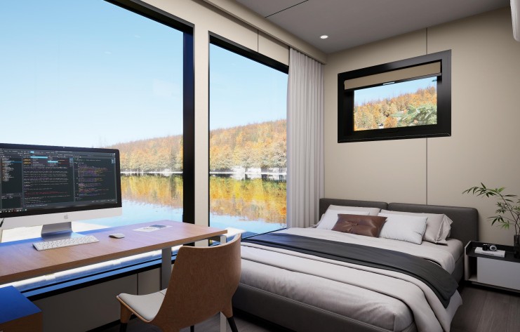 E412 Bedroom & Exterior View
